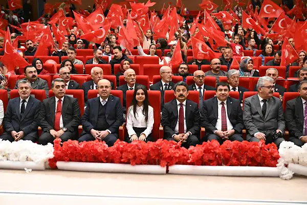 Başkan Ekicioğlu, 23 Nisan kutlama programlarına katıldı