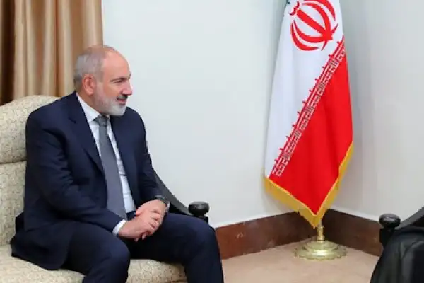 Paşinyan: Peter Magyar'a en içten tebriklerimi iletiyorum