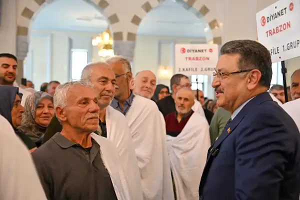 Başkan Genç, hacı adayları uğurlama programına katıldı