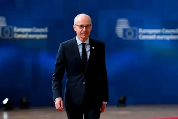 Frieden, Lübnan Başbakanı Selam ile görüştü