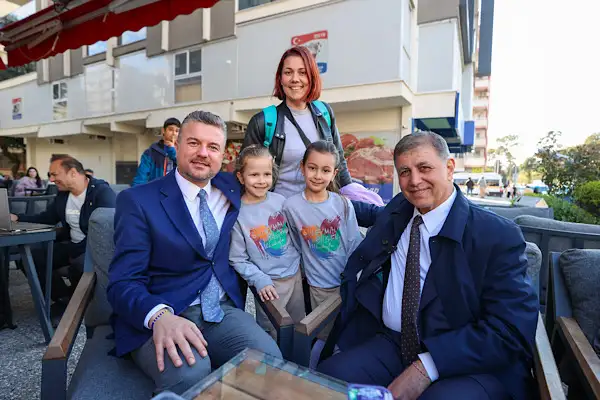 Başkan Tugay ve Başkan Duman, yol yenileme çalışmalarını yerinde inceledi