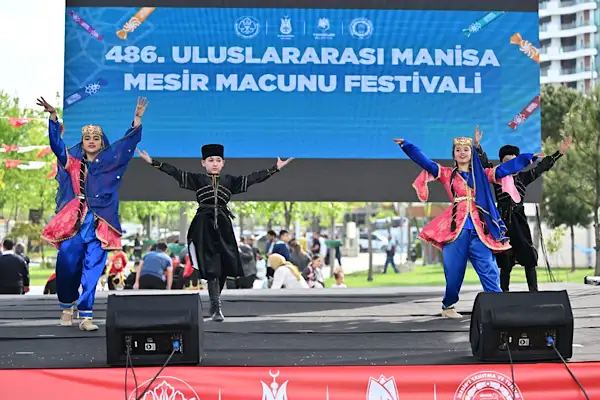 Mesir Festivali’nde dünya kültürleri Manisa’da buluştu