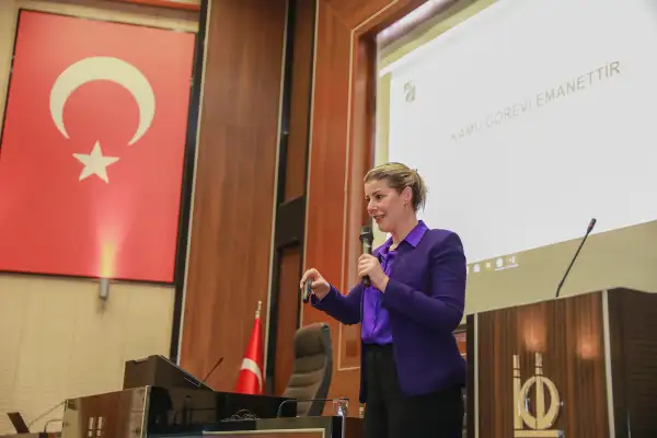 Belediye personele etik davranış eğitimi