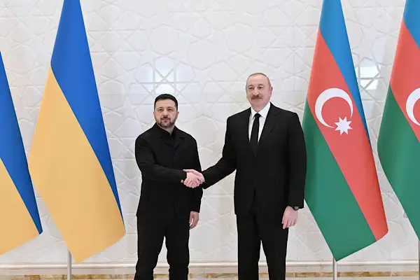 Zelenski, Azerbaycan Cumhurbaşkanı Aliyev ile bir araya geldi