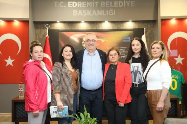 Başkan Ertaş, hayvanseverlerle bir araya geldi