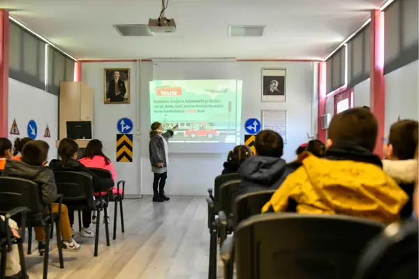 Ankara’da çocuklara trafik eğitimi verildi