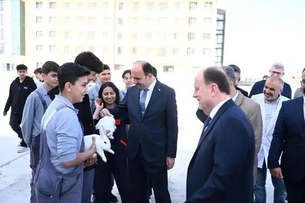 Başkan Altay ve milletvekili Baykan öğrencilerle buluştu