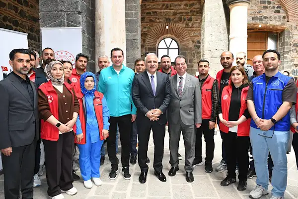 Diyarbakır’da 50. Turizm Haftası kortej yürüyüşüyle başladı