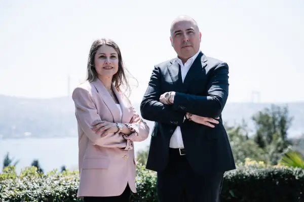 Bernhard H. Mayer yeni saat koleksiyonu Interra‘yı tanıttı 