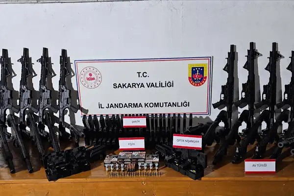 Sakarya’da silah kaçakçılığı operasyonu düzenlendi