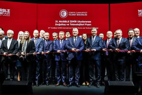 İzmir’de doğal taş fuarı başladı