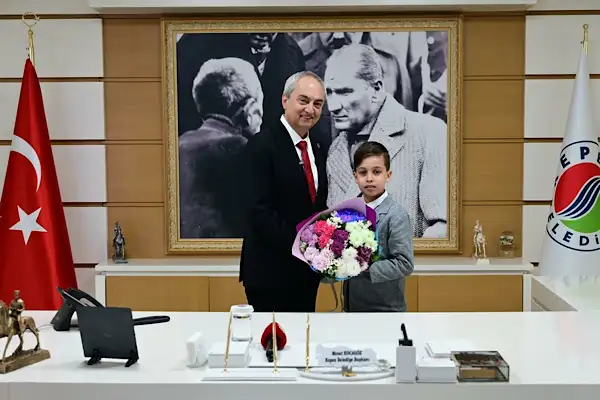 Kepez'de 23 Nisan temsili başkanlık devir töreni