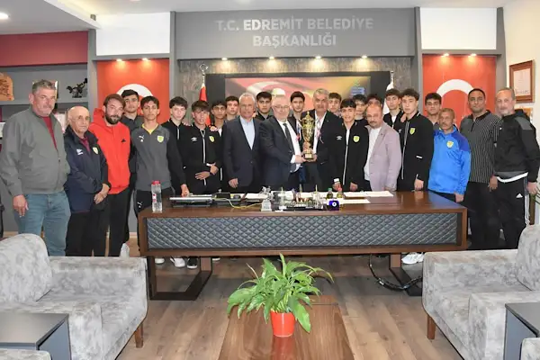 1966 Edremitspor U-15 Balıkesir şampiyonu oldu