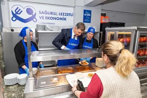 İzmir'de 6'ncı kent lokantası hizmete açıldı