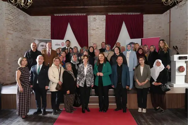 'Efsanelerle İpek' sergisi Afyonkarahisar’da sanatseverlerle buluştu