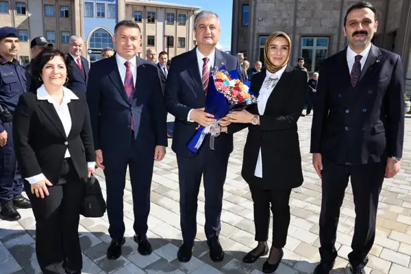 Vali Yavuz, Karaisalı'yı ziyaret etti