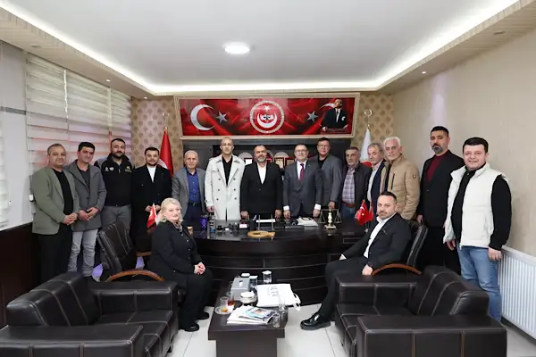 Başkan Gökçe esnaf ve vatandaşlarla bir araya geldi