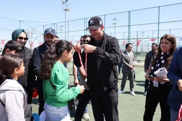 Eyyübiye’de 23 Nisan futbol turnuvasında ödüller sahiplerini buldu