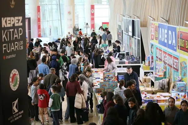 Kepez Kitap Fuarı “İnsan Okur” mottosuyla ziyaretçilerini ağırlıyor