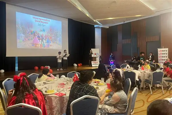 Lösemili çocukların LÖSEV ile 23 Nisan coşkusu