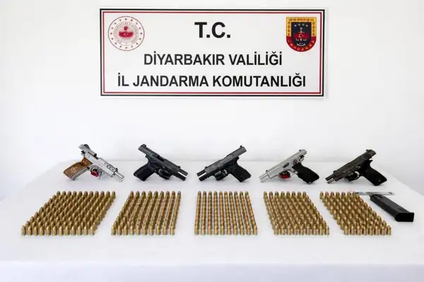 Diyarbakır'da silah kaçakçılığı operasyonu