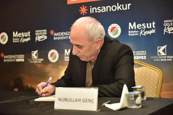 Prof. Dr. Genç, Kepez Kitap Fuarı’na katılım sağladı