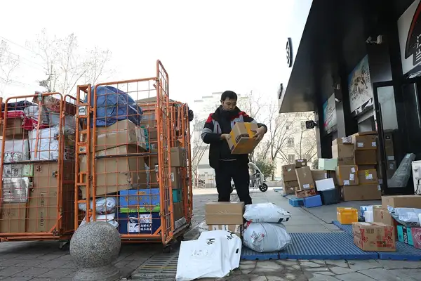 Çin'de kişi başı kargo kullanımı son altı yılda iki katından fazla arttı