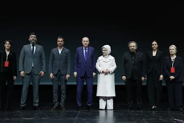 Cumhurbaşkanı Erdoğan, Bir Adam Yaratmak filminin galasına katıldı