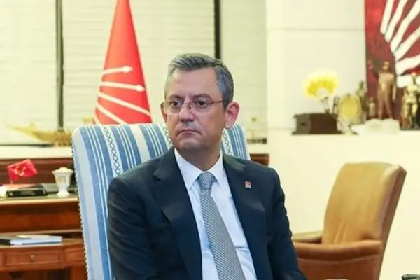 Özel’den Demokrat Parti’ye ziyaret