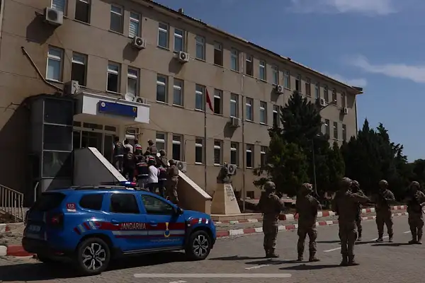 Şanlıurfa’da göçmen kaçakçılığı operasyonu