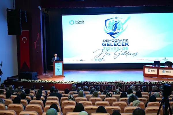 Malatya’da ''Demografik Gelecek Zirvesi'' gerçekleştirildi