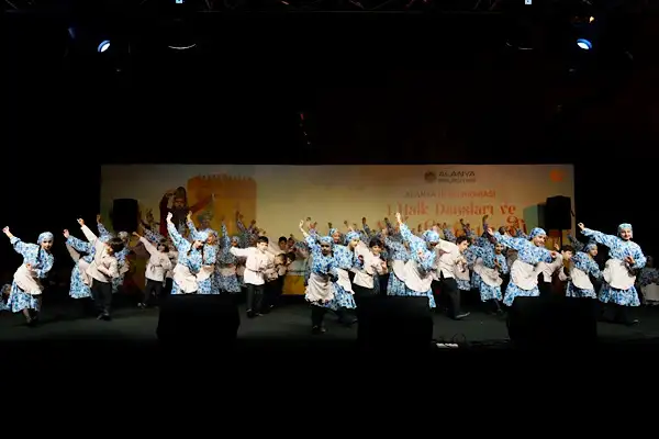 Alanya’da 4. Uluslararası Halk Dansları ve Müzik Festivali başladı