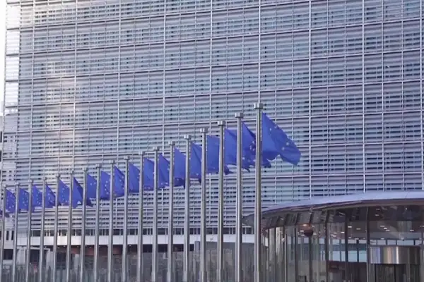 Dombrovskis, AB'nin stagflasyon şoku riskiyle karşı karşıya olduğunu açıkladı