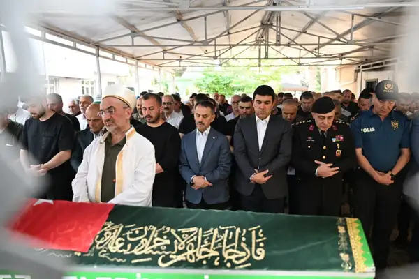 Vali Aktaş, şehit annesi Makbule Aksoy’un cenaze namazına katıldı