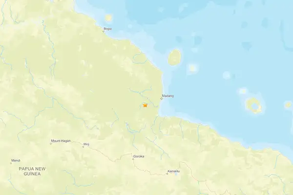 Papua Yeni Gine'de deprem