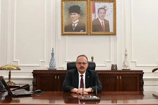 Canbolat: Bayramlar, dayanışma duygularının güç kazandığı müstesna zaman dilimleridir