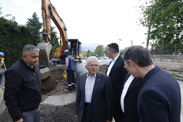 Başkan Büyükkılıç Erenköy’de 25 milyon TL’lik yağmur suyu hattı çalışmalarını inceledi