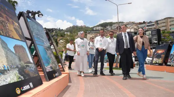 Alanya Festivali konser ve sergilerle devam ediyor