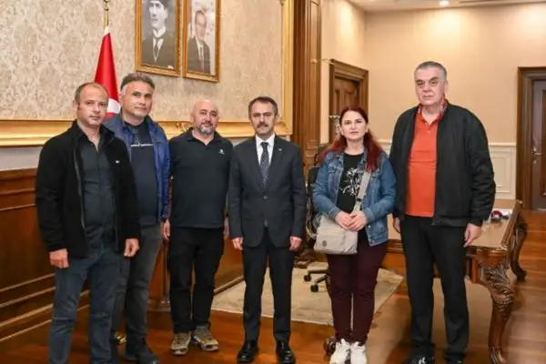 Pazarcı esnafı heyetinden Vali Aktaş’a ziyaret