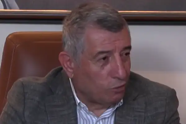 Güzelbahçe Belediye Başkanı Mustafa Günay görevden uzaklaştırıldı