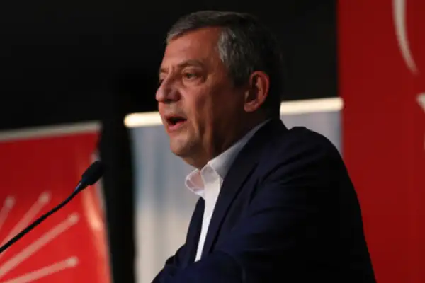 Özel  19 Mayıs’ta Gençlik Korteji'ne katıldı 