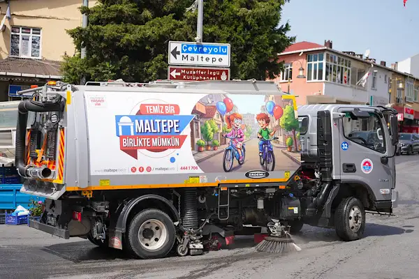 Maltepe’de temizlik çalışması gerçekleştirdi