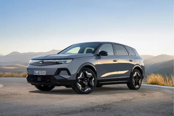 Opel Grandland, Premium SUV deneyimini ayrıcalıklı leasing koşullarıyla buluşturuyor