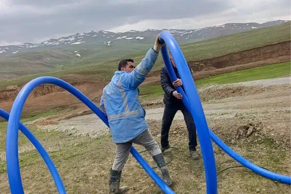 VASKİ’den Özalp’ta içme suyu hattı çalışması