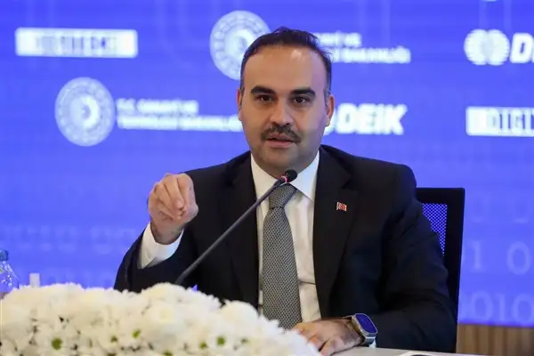 Kacır: SAHA EXPO, stratejik iş birliklerinin güçlendiği küresel bir buluşma noktası