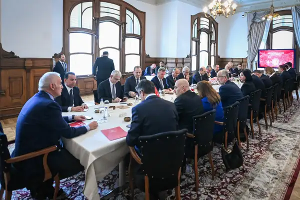Bakan Ersoy: Turizmde yaz sezonu ve finansman masaya yatırıldı