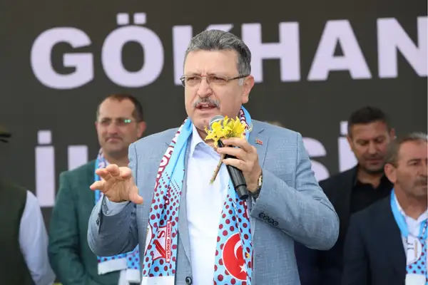Trabzon Büyükşehir Belediye Başkanı Genç, Hıdırellez Şenliği’ne katıldı