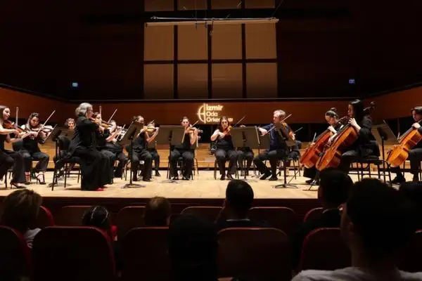 İzmir Oda Orkestrası’ndan özel konser