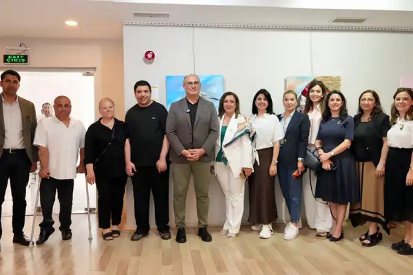 Alanya’da Hayalden Tuvale sergisi açıldı