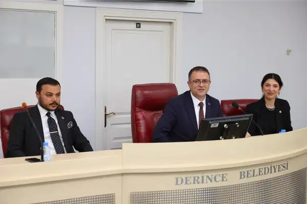 Belediye araç filosunu 12 yeni araçla güçlendiriyor
